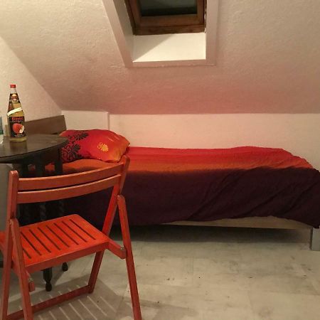 Cozy Room in Ludwigsburg Buitenkant foto